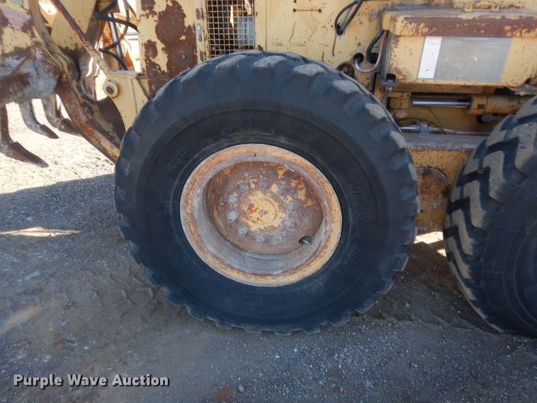 image for item DJ2077 1980 Caterpillar 140G  motor grader