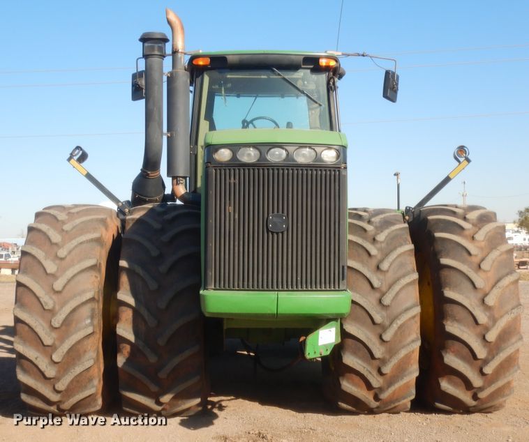 image for item DJ2082 2006 John Deere 9520  Scraper Special 4WD tractor