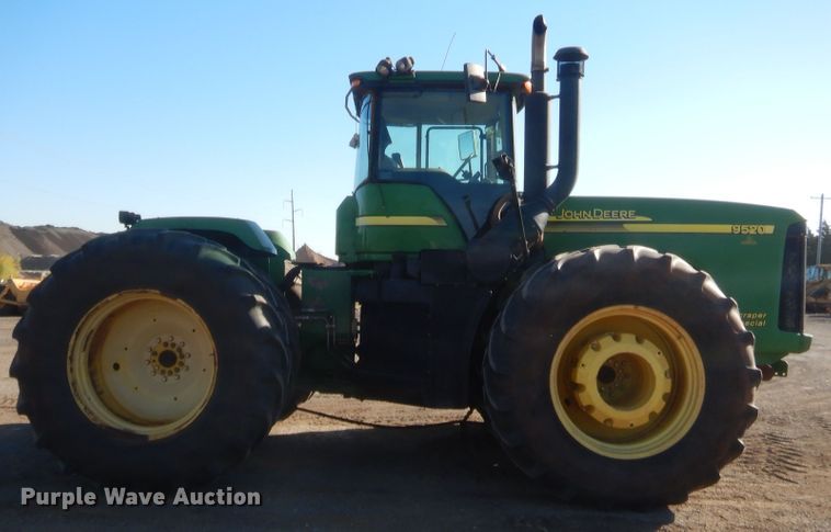 image for item DJ2082 2006 John Deere 9520  Scraper Special 4WD tractor