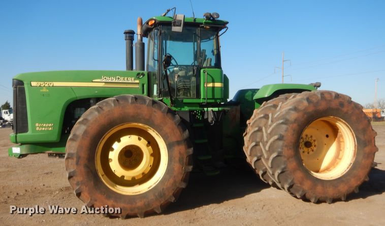 image for item DJ2082 2006 John Deere 9520  Scraper Special 4WD tractor