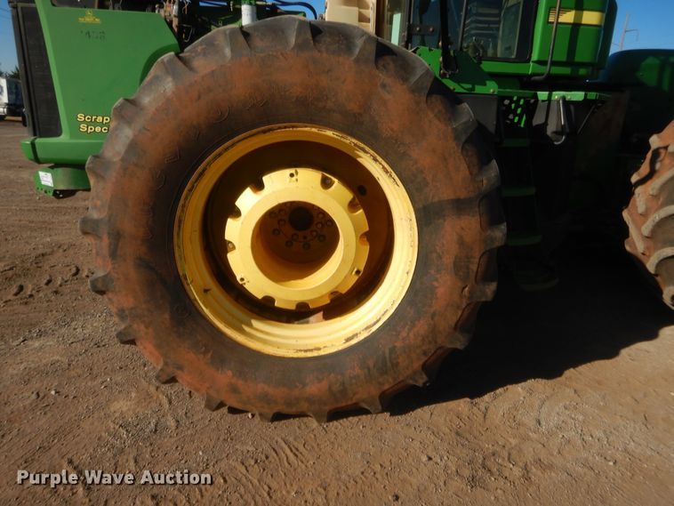 image for item DJ2082 2006 John Deere 9520  Scraper Special 4WD tractor