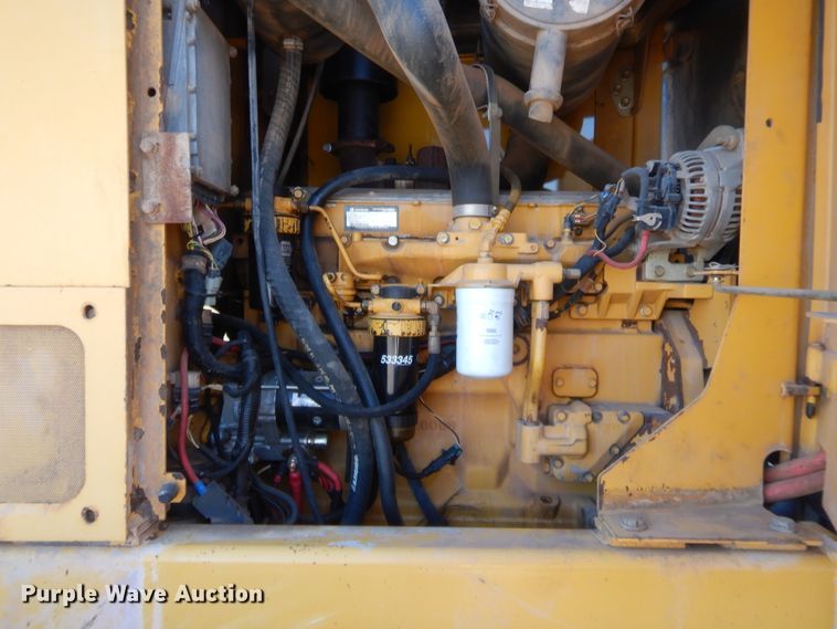 image for item DJ2087 2005 John Deere 672D  motor grader