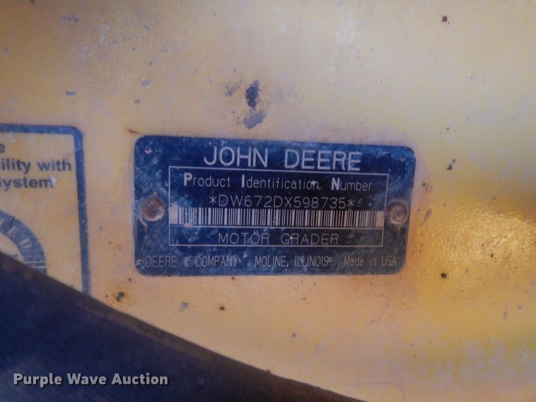 image for item DJ2087 2005 John Deere 672D  motor grader