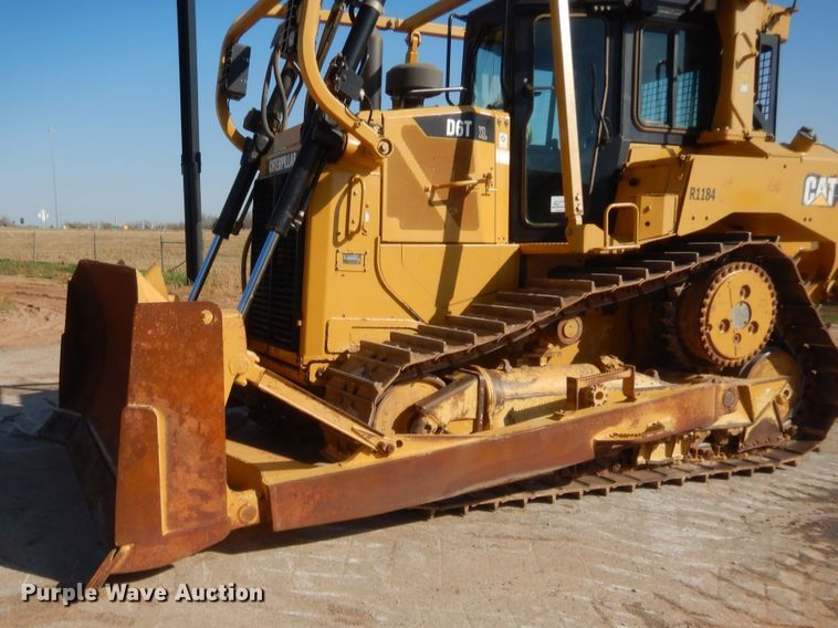image for item DJ2095 2012 Caterpillar D6T XL  dozer