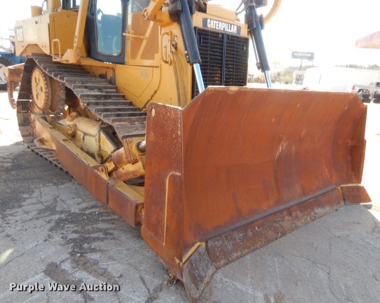 image for item DJ2095 2012 Caterpillar D6T XL  dozer