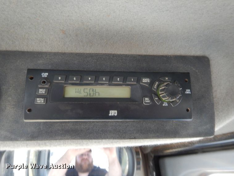 image for item DJ2095 2012 Caterpillar D6T XL  dozer