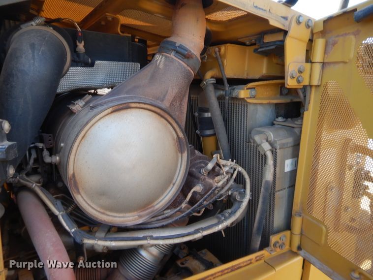 image for item DJ2095 2012 Caterpillar D6T XL  dozer