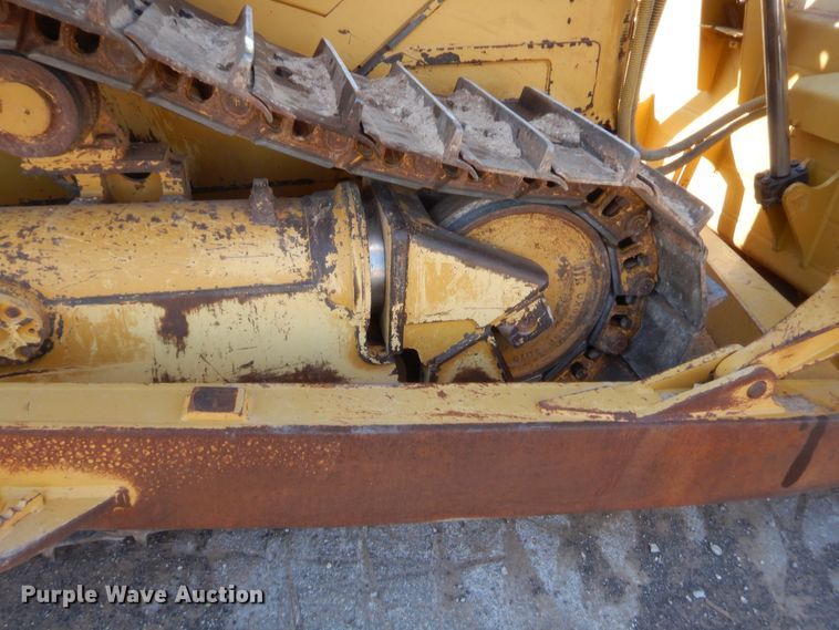 image for item DJ2095 2012 Caterpillar D6T XL  dozer