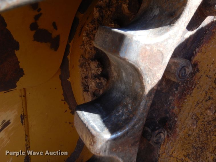 image for item DJ2095 2012 Caterpillar D6T XL  dozer