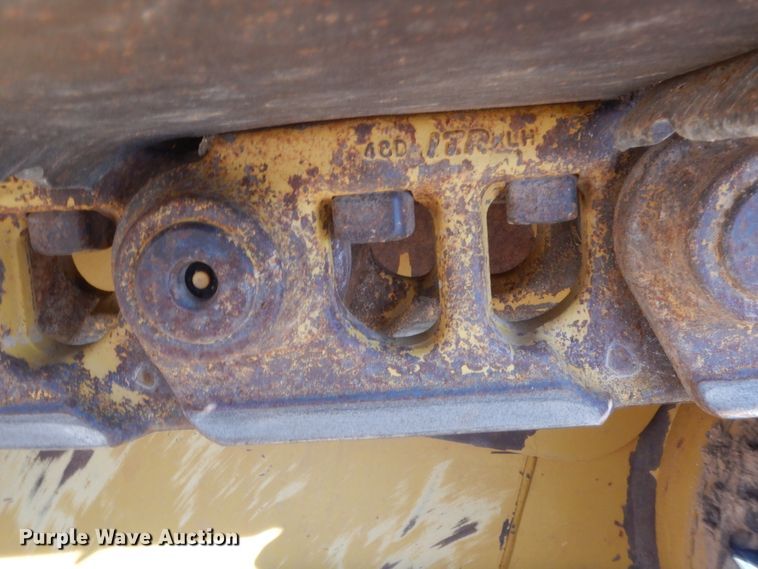 image for item DJ2095 2012 Caterpillar D6T XL  dozer