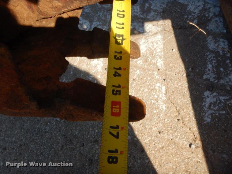 image for item DJ2096 1981 Ditch Witch 3210   trencher