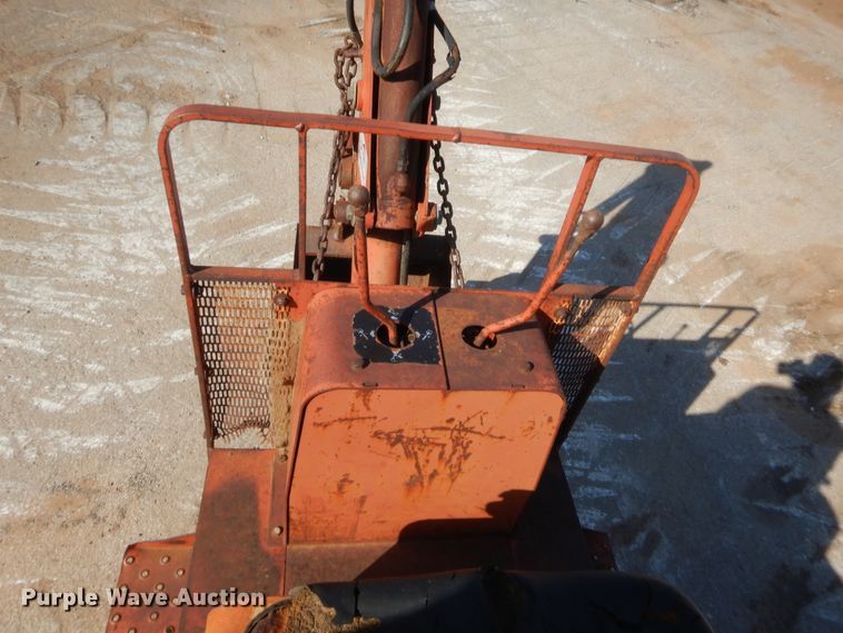 image for item DJ2096 1981 Ditch Witch 3210   trencher