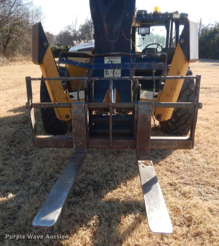 image for item DJ2113 2012 Caterpillar TL1255C  telehandler