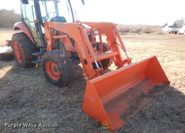 image for item DJ2114 2013 Kubota M7040D  MFWD tractor