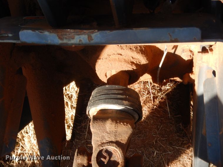 image for item DJ2114 2013 Kubota M7040D  MFWD tractor