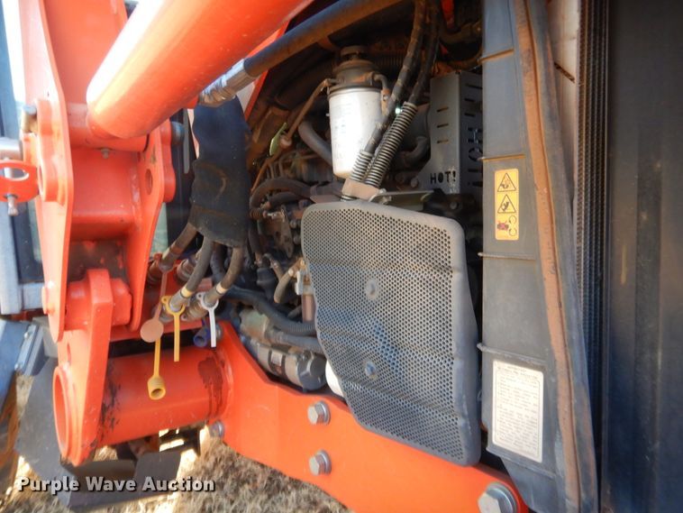 image for item DJ2114 2013 Kubota M7040D  MFWD tractor