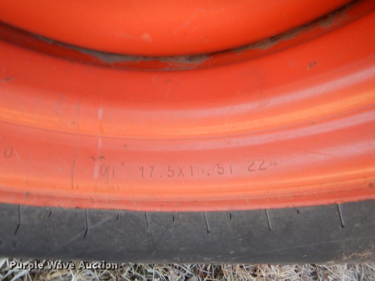 image for item DJ2114 2013 Kubota M7040D  MFWD tractor