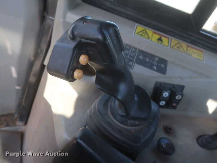 image for item DJ2295 2012 Caterpillar D6T XL  dozer