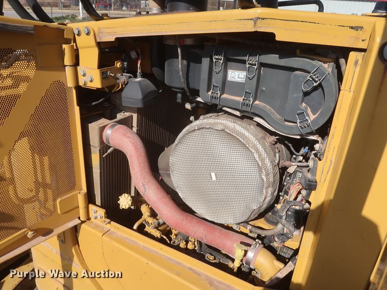 image for item DJ2295 2012 Caterpillar D6T XL  dozer