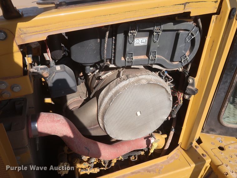 image for item DJ2295 2012 Caterpillar D6T XL  dozer