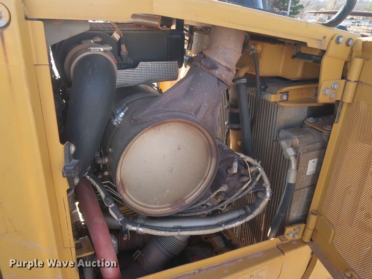 image for item DJ2295 2012 Caterpillar D6T XL  dozer
