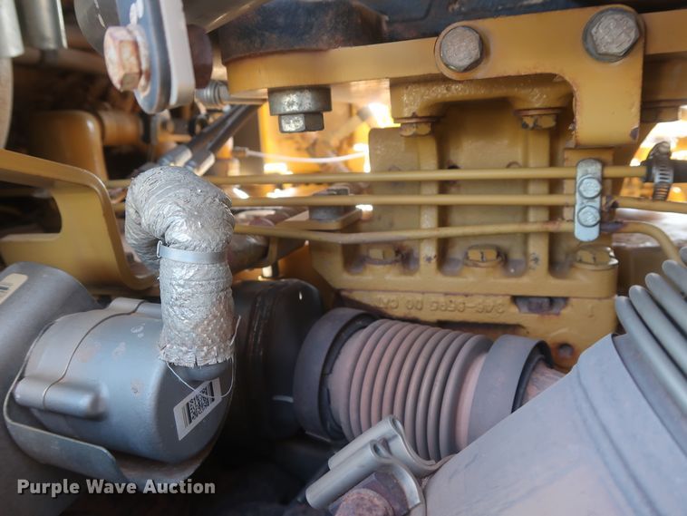 image for item DJ2295 2012 Caterpillar D6T XL  dozer