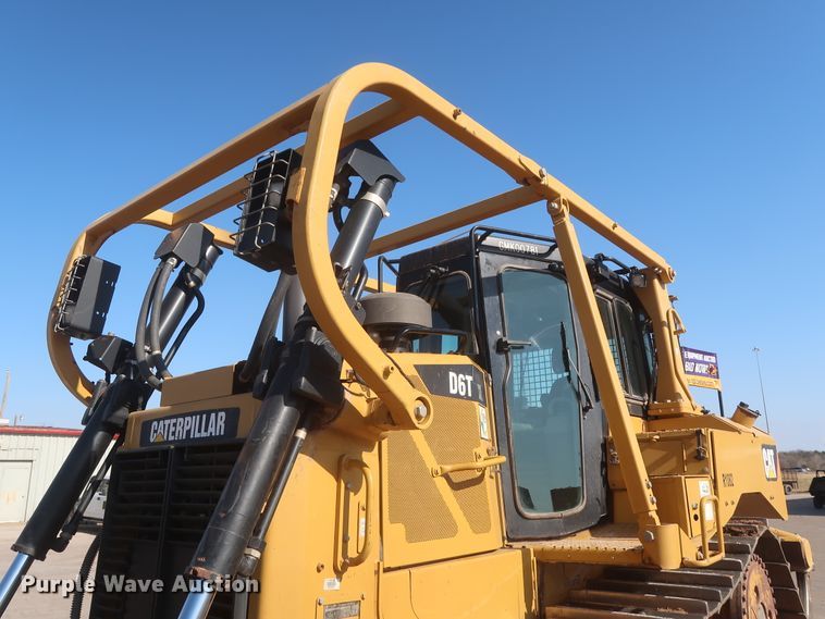image for item DJ2295 2012 Caterpillar D6T XL  dozer