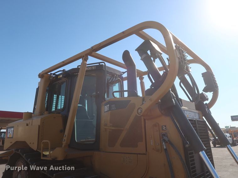 image for item DJ2295 2012 Caterpillar D6T XL  dozer