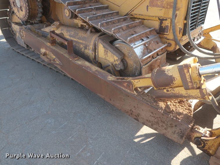 image for item DJ2295 2012 Caterpillar D6T XL  dozer