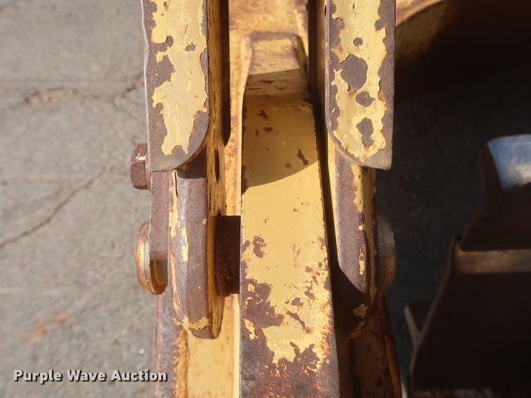 image for item DJ2295 2012 Caterpillar D6T XL  dozer