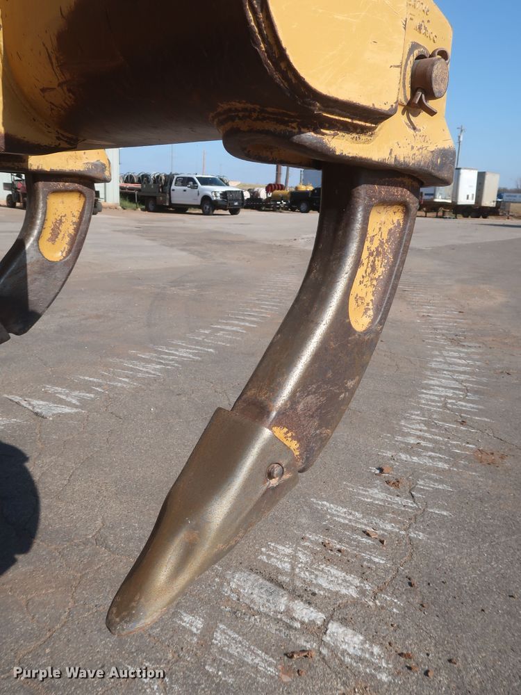 image for item DJ2295 2012 Caterpillar D6T XL  dozer