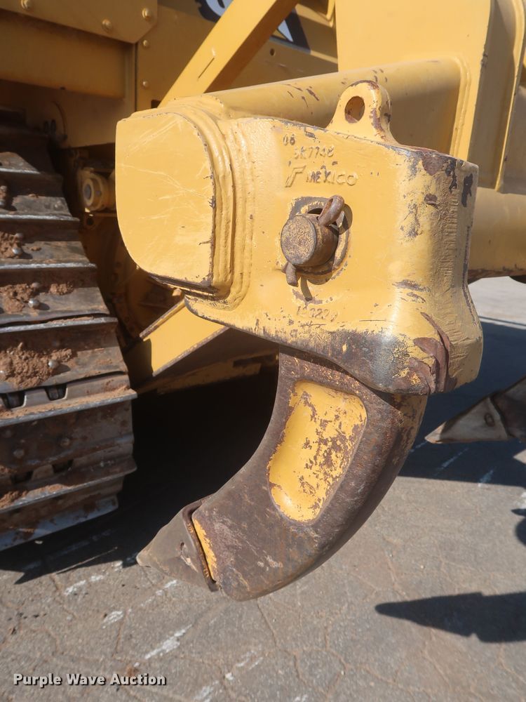 image for item DJ2295 2012 Caterpillar D6T XL  dozer