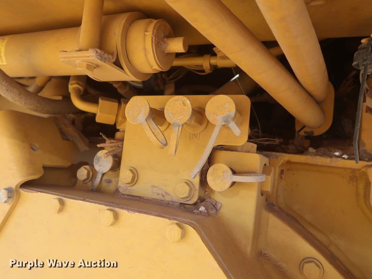 image for item DJ2295 2012 Caterpillar D6T XL  dozer