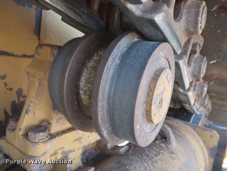 image for item DJ2295 2012 Caterpillar D6T XL  dozer