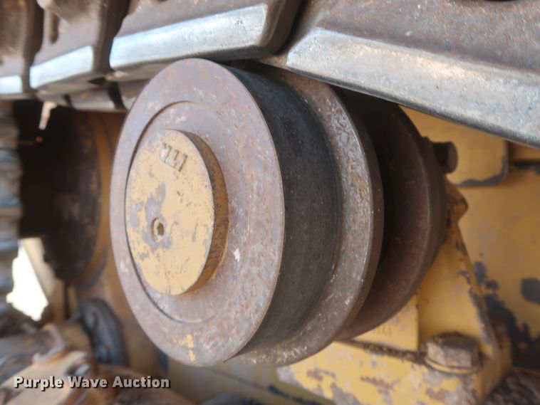 image for item DJ2295 2012 Caterpillar D6T XL  dozer