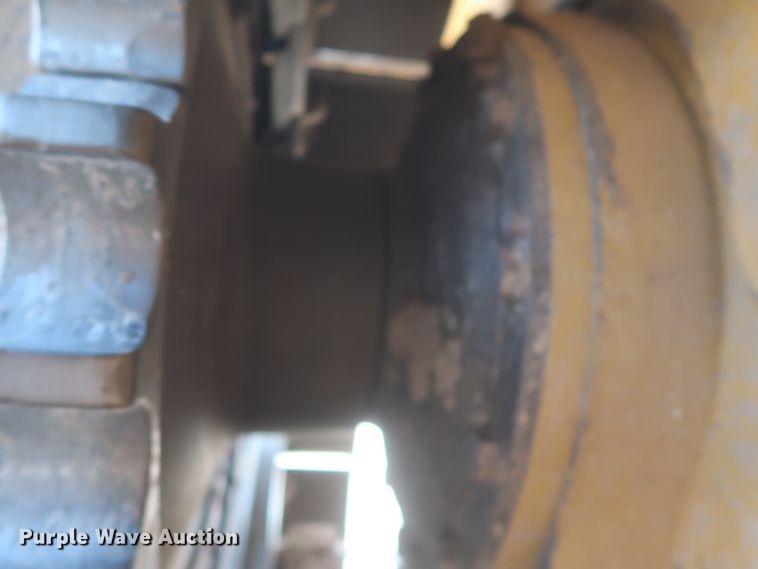 image for item DJ2295 2012 Caterpillar D6T XL  dozer