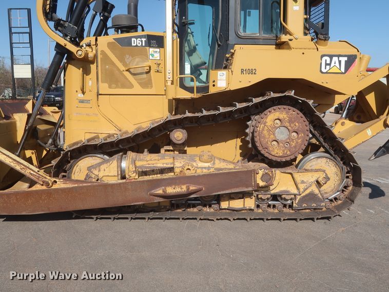 image for item DJ2295 2012 Caterpillar D6T XL  dozer