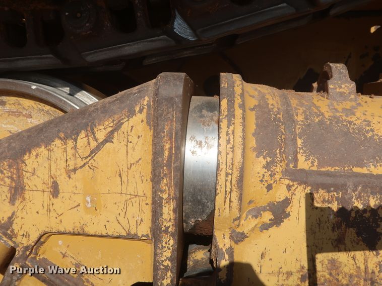 image for item DJ2295 2012 Caterpillar D6T XL  dozer