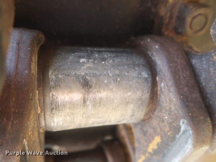 image for item DJ2295 2012 Caterpillar D6T XL  dozer