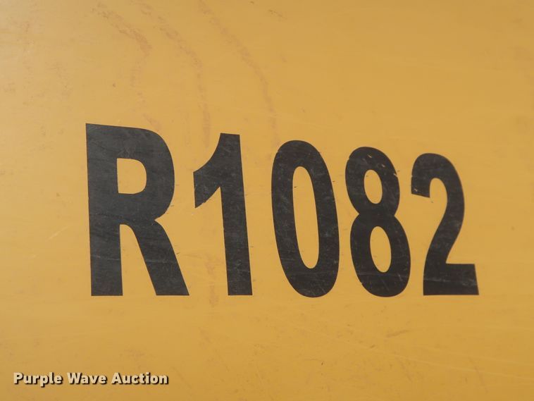 image for item DJ2295 2012 Caterpillar D6T XL  dozer