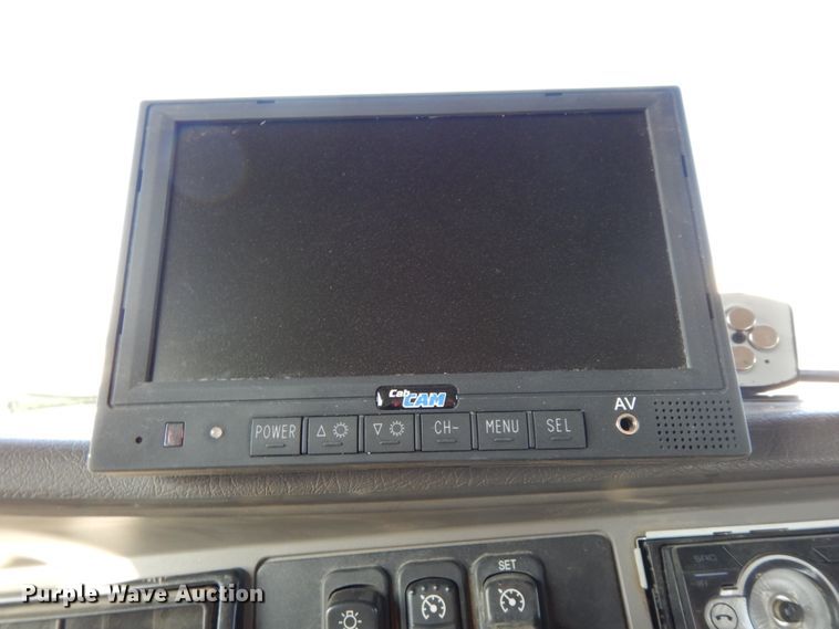 image for item DJ5775 2014 Kenworth T370  service truck