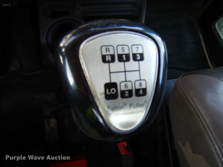 image for item DJ5775 2014 Kenworth T370  service truck