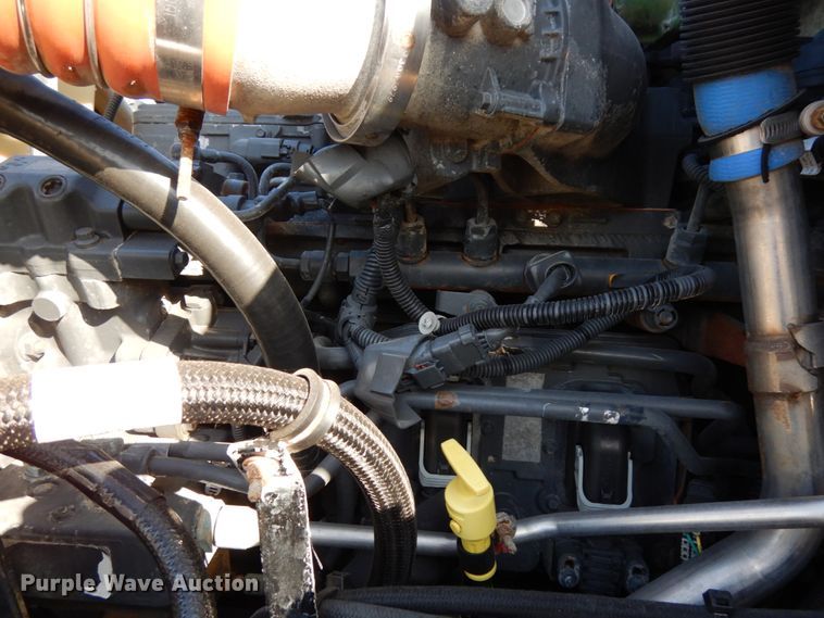 image for item DJ5775 2014 Kenworth T370  service truck