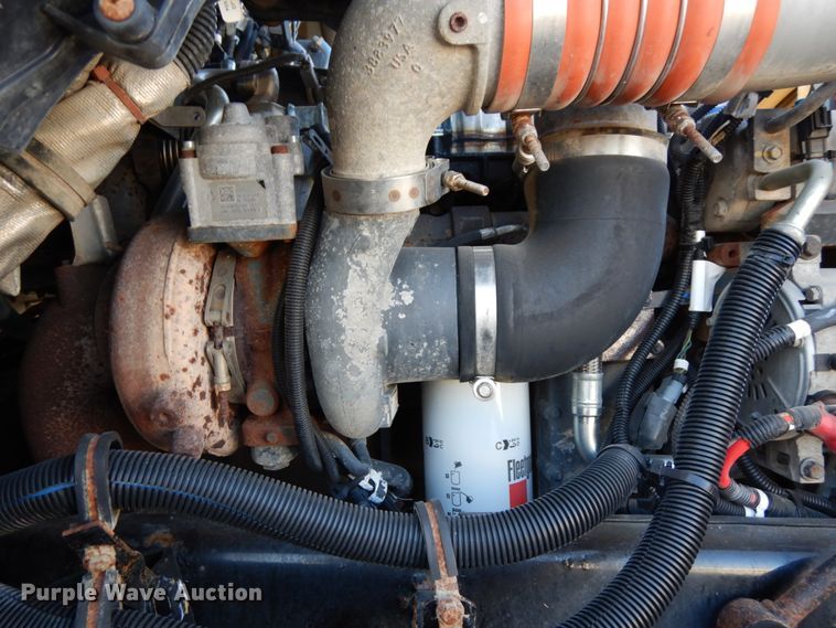 image for item DJ5775 2014 Kenworth T370  service truck