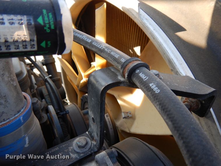 image for item DJ5775 2014 Kenworth T370  service truck