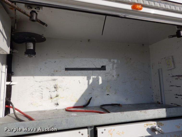 image for item DJ5775 2014 Kenworth T370  service truck