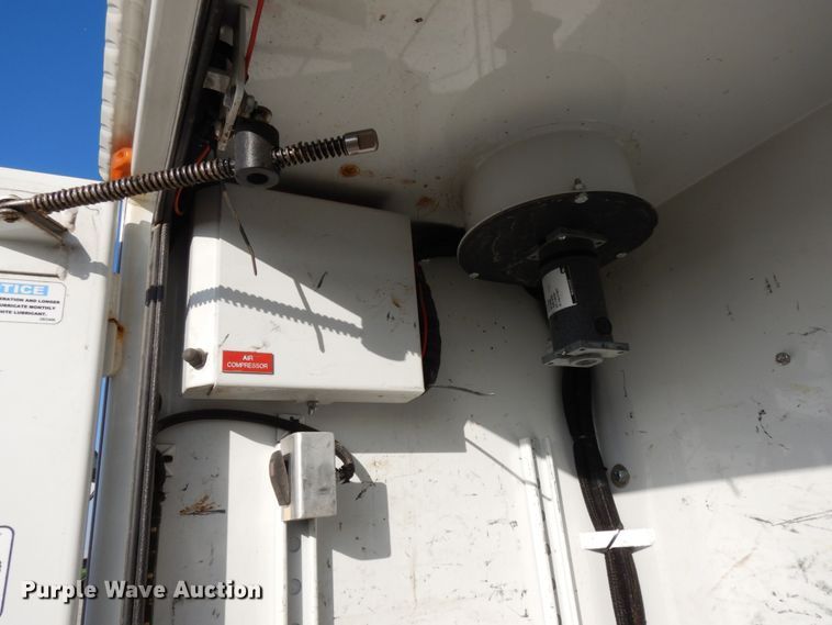 image for item DJ5775 2014 Kenworth T370  service truck