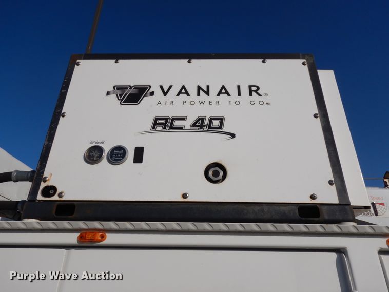 image for item DJ5775 2014 Kenworth T370  service truck