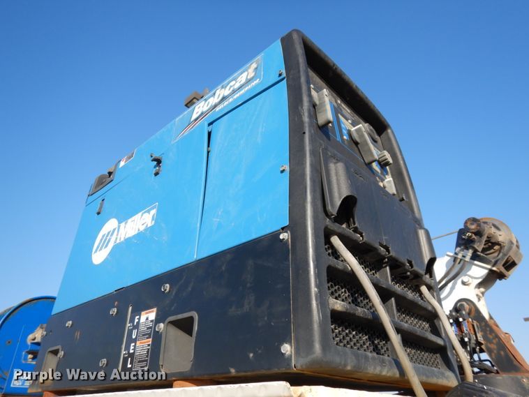 image for item DJ5775 2014 Kenworth T370  service truck