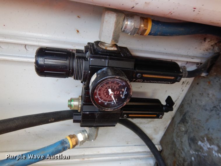 image for item DJ5775 2014 Kenworth T370  service truck